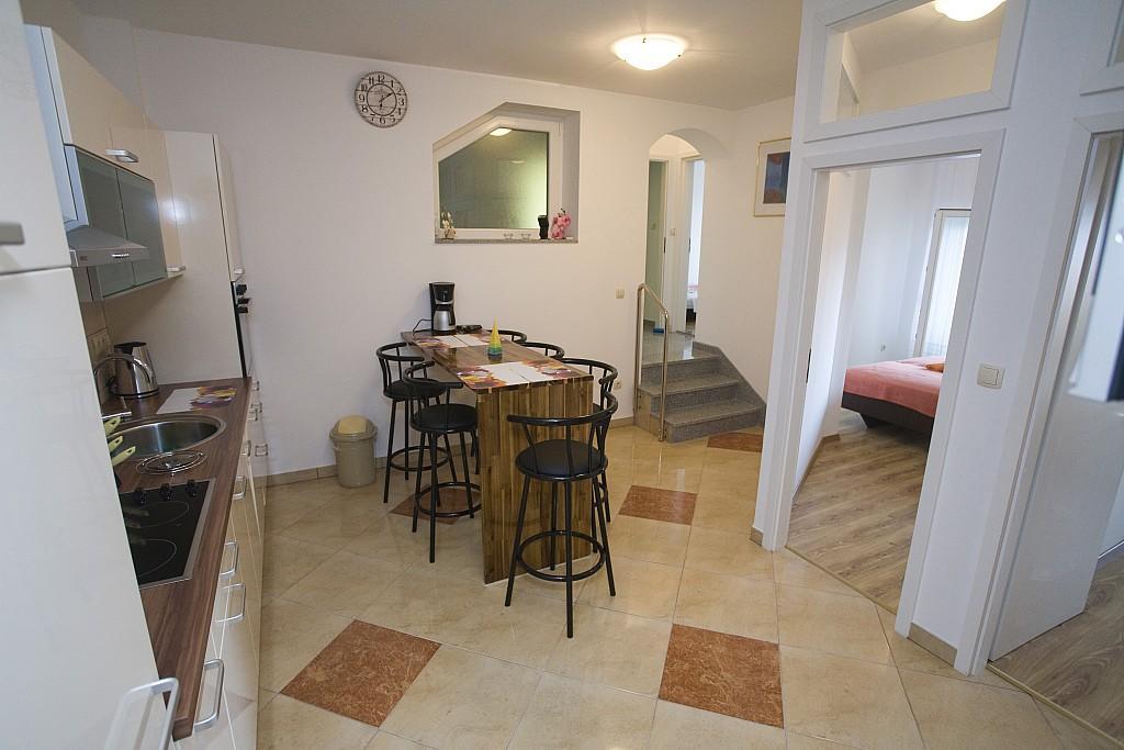 Apartments Rubic オミシュ 部屋 写真