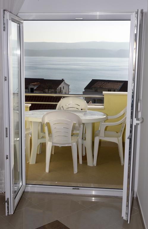 Apartments Rubic オミシュ 部屋 写真
